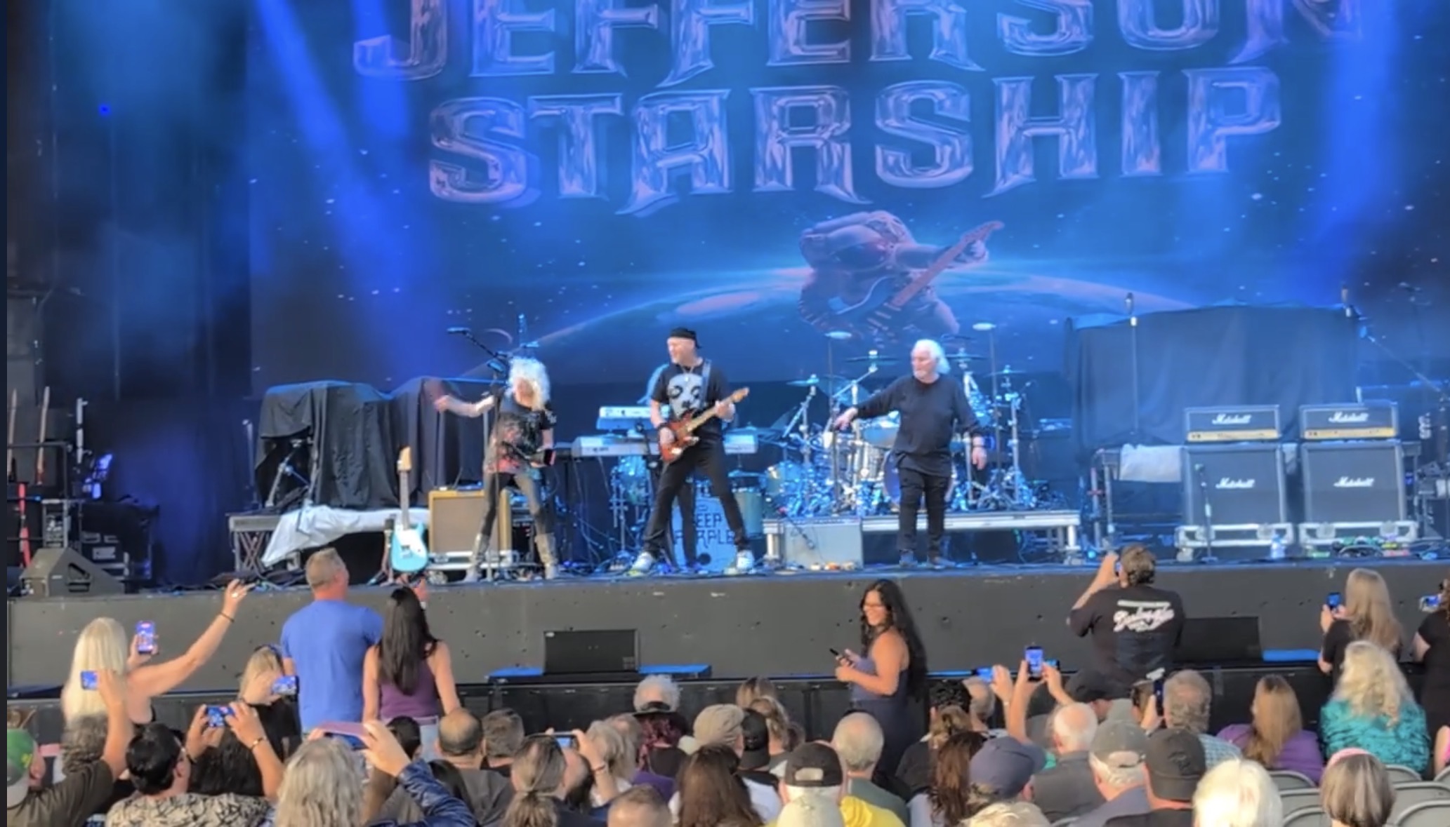 Jefferson Starship takes a bow at Wembley Arena, June 19, 2026. 